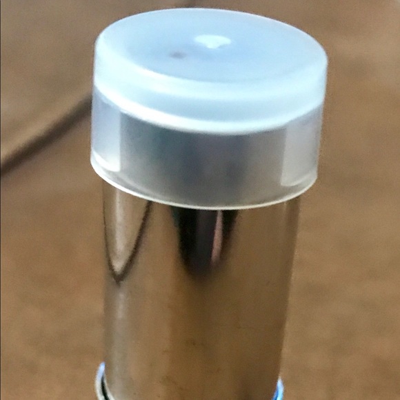 Calvin Klein Lipstick in Cedar made in Italy - Picture 4 of 5