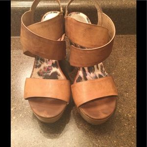 Madden Girl wedges