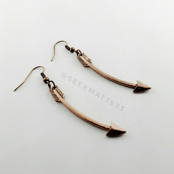 Long Curved Arrow Earrings - Picture 2 of 4