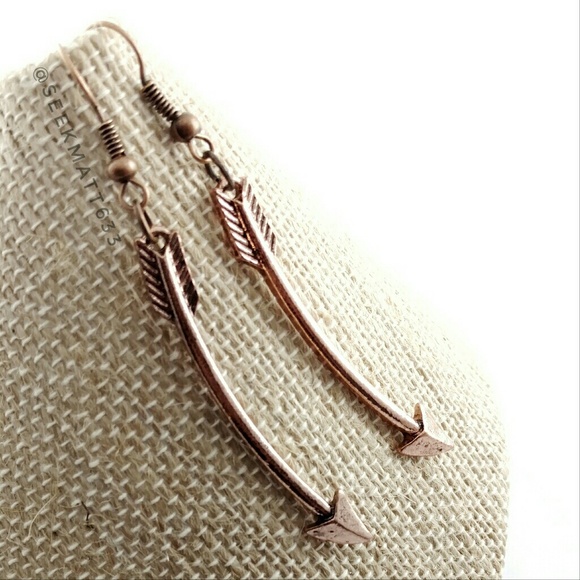 Long Curved Arrow Earrings - Picture 4 of 4