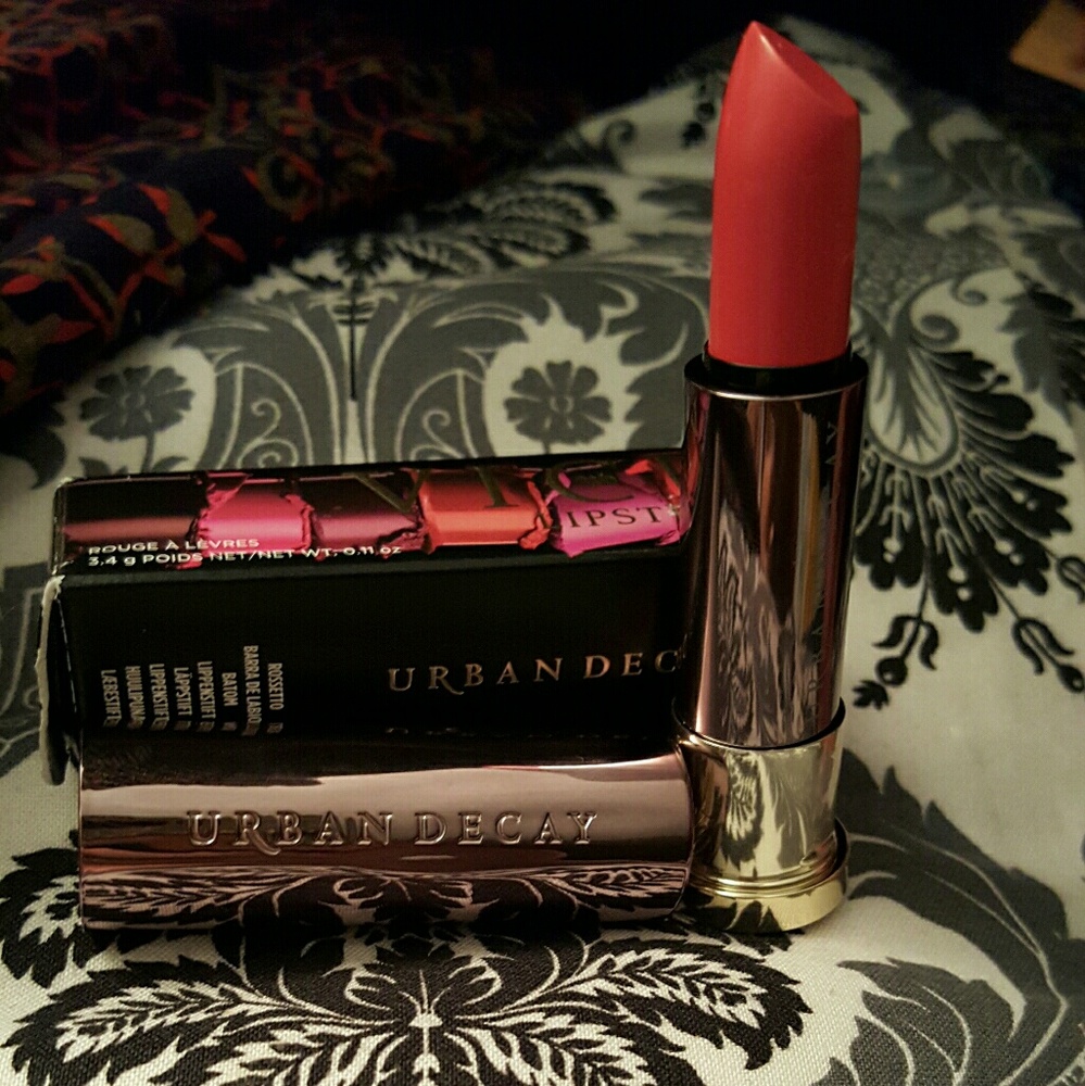 Urban Decay Vice Lipstick in Tilt