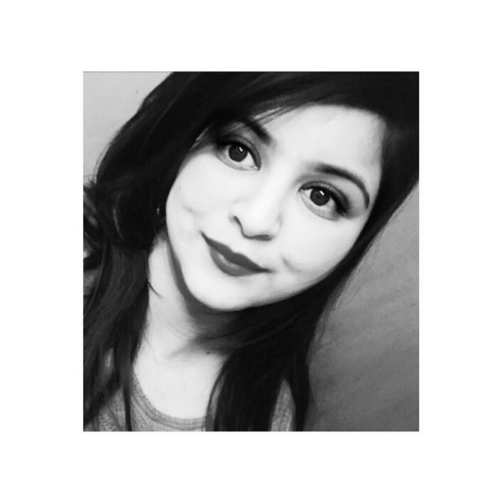 Meet your Posher, Smarika