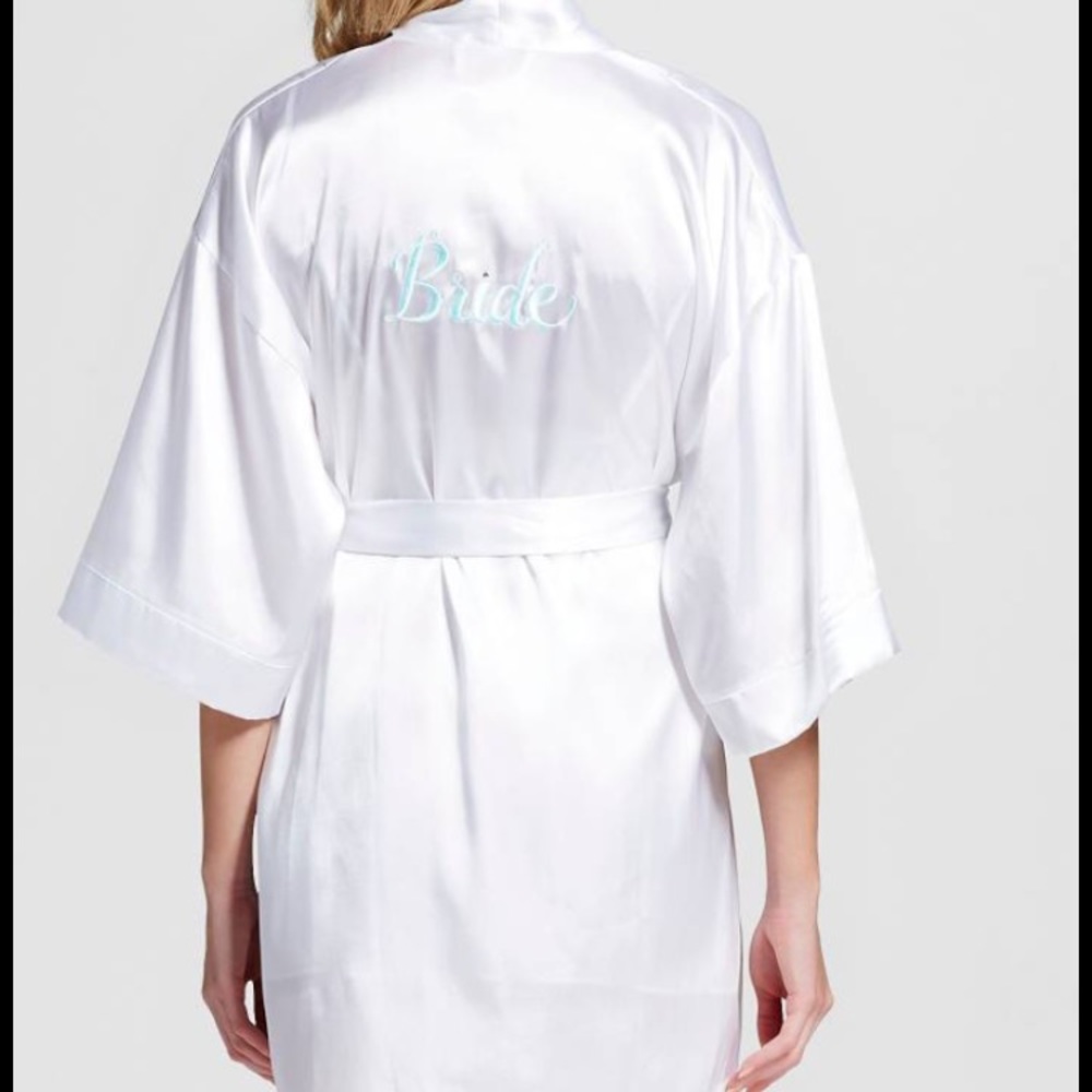 Women's Bridal Robe in True White
