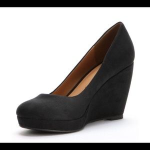 Apt 9 Black Wedges size 8 medium