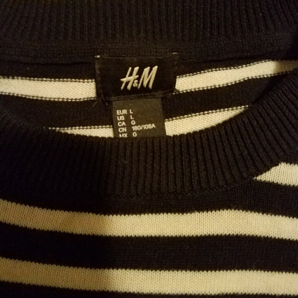 Sweater - Picture 2 of 3