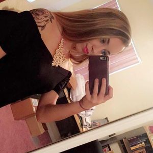 Meet your Posher, Alyssa