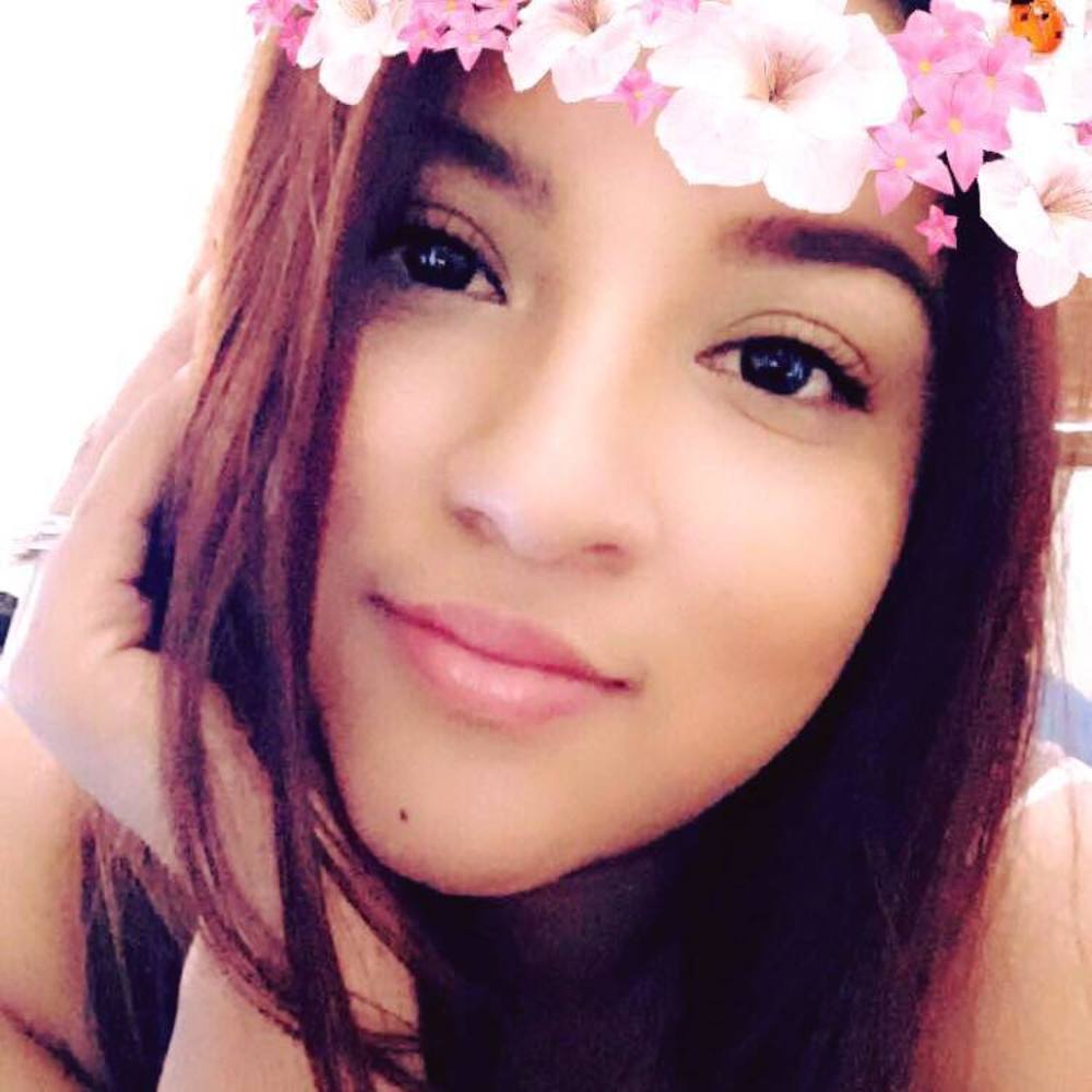 Meet your Posher, Carla