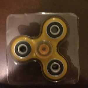 Fidget spinner