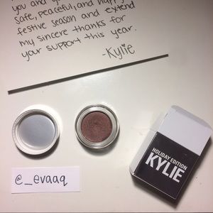 KYLIE GOLDEN PLUM CREME EYESHADOW