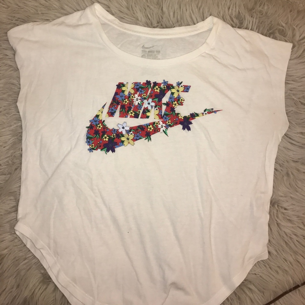 Nike Tee