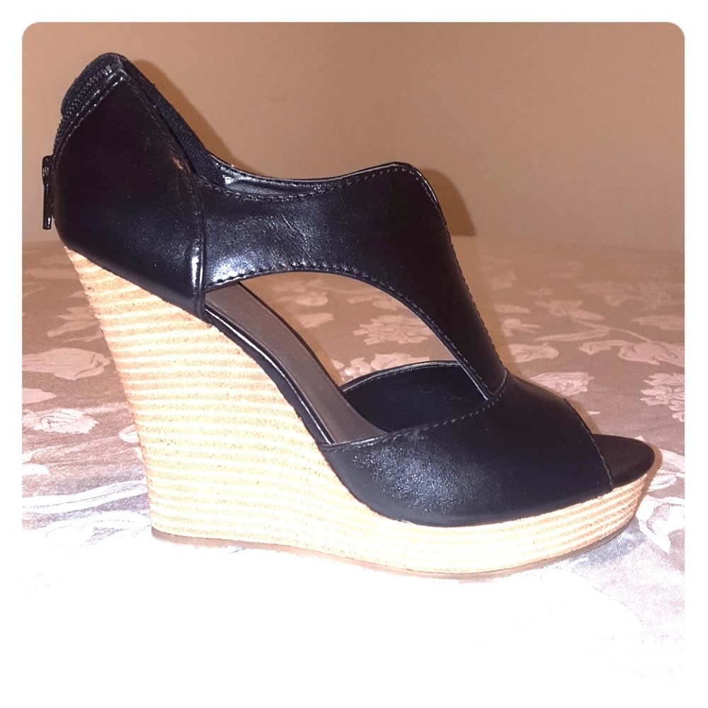 Women wedge shoe