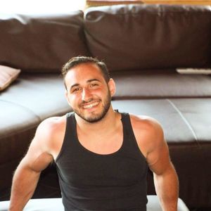 Meet your Posher, Noy