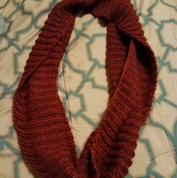 Scarf - Picture 2 of 2