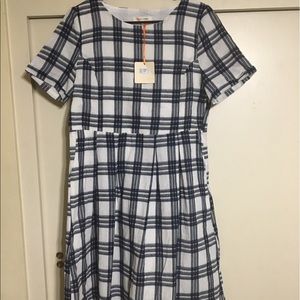 Dress (midi style)