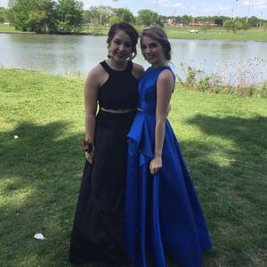 Meet your Posher, Olivia