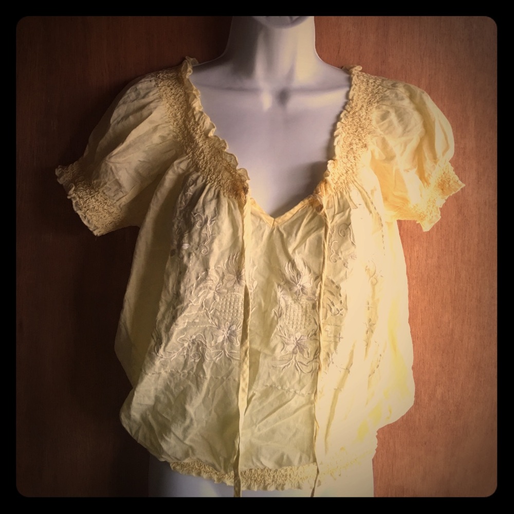 Yellow embroidered peasant shirt. Size small.