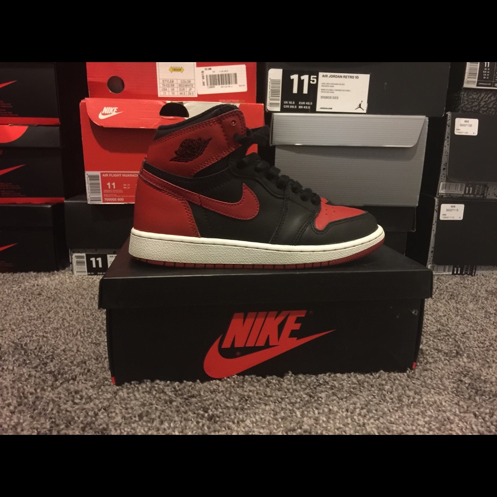 💥SOLD💥Jordan Retro 1 Bred