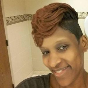 Meet your Posher, Carolyn