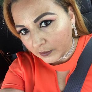 Meet your Posher, Esther