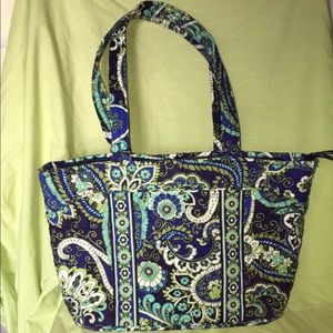 EUC Vera Bradley "Mandy" in Rhythm & Blues