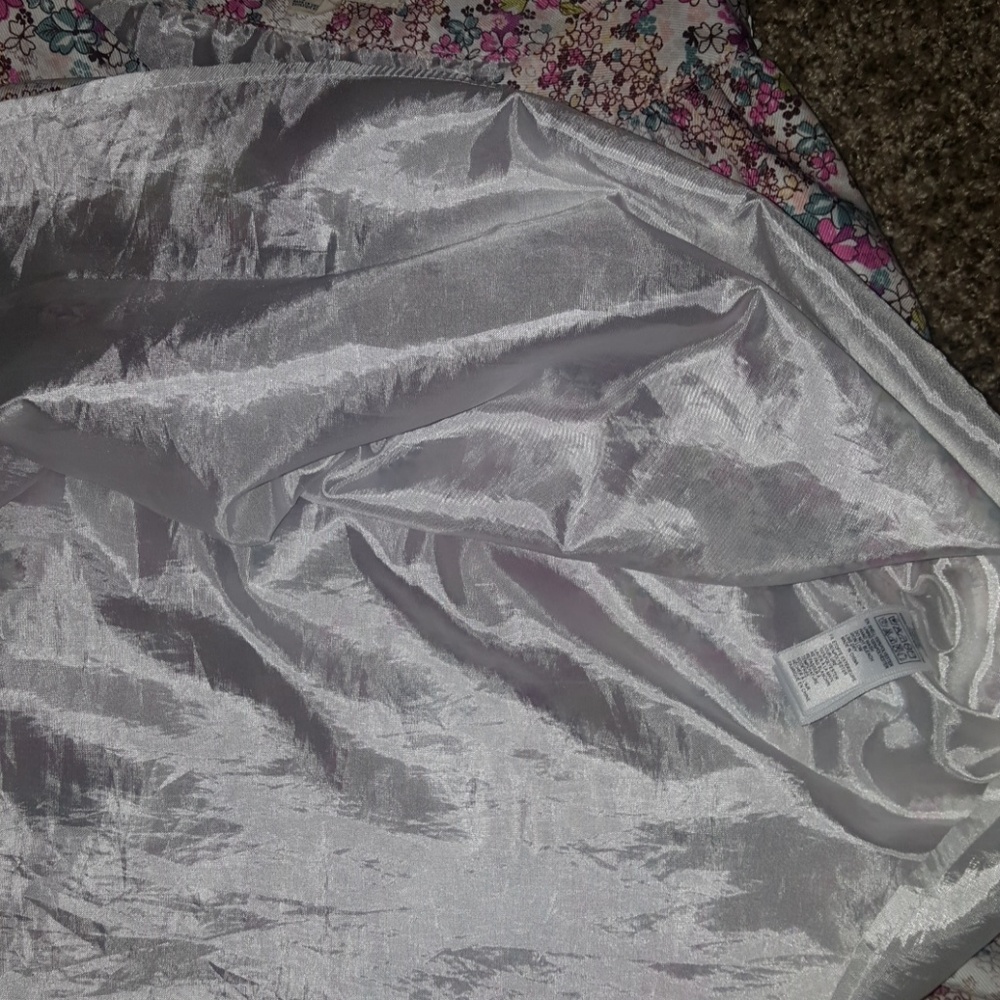 Forever 21 Floral skirt sz small - Picture 4 of 6