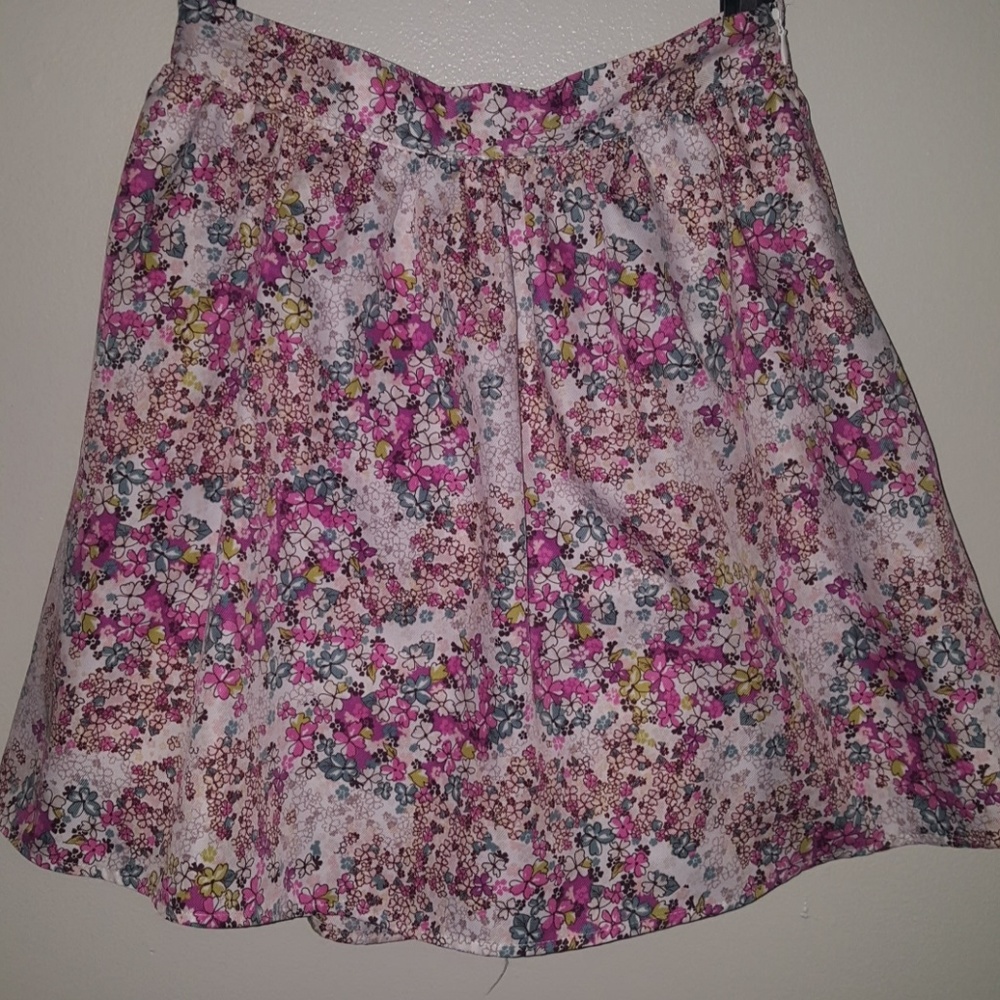 Forever 21 Floral skirt sz small