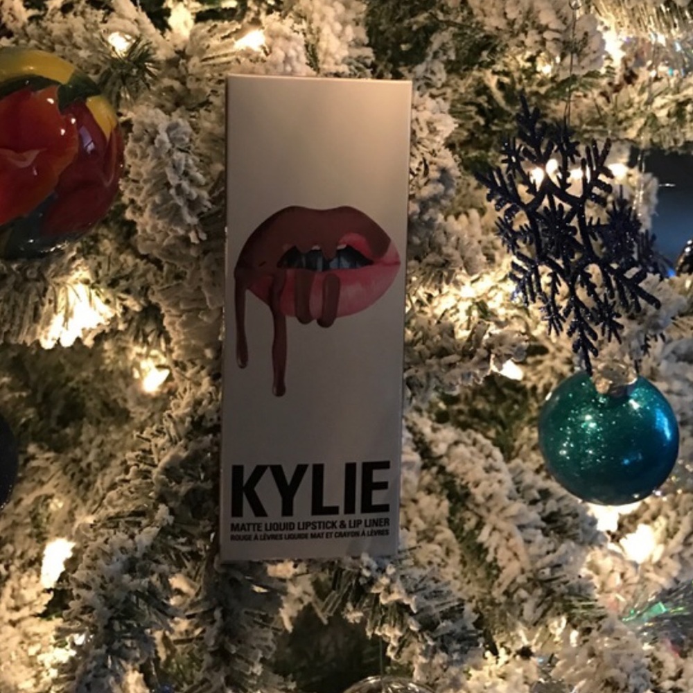 Kylie Lip Kit Maliboo