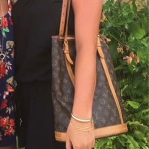 Louis Vuitton bucket bag. 100% authentic