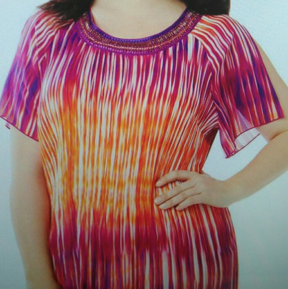 🌸On Hold🌸 NWT Catherine's Beaded Crinkle Shirt