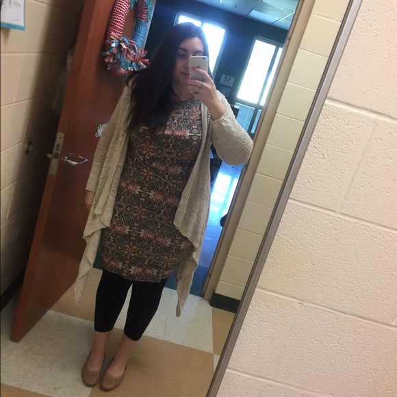 Meet your Posher, Danielle - Picture 4 of 4