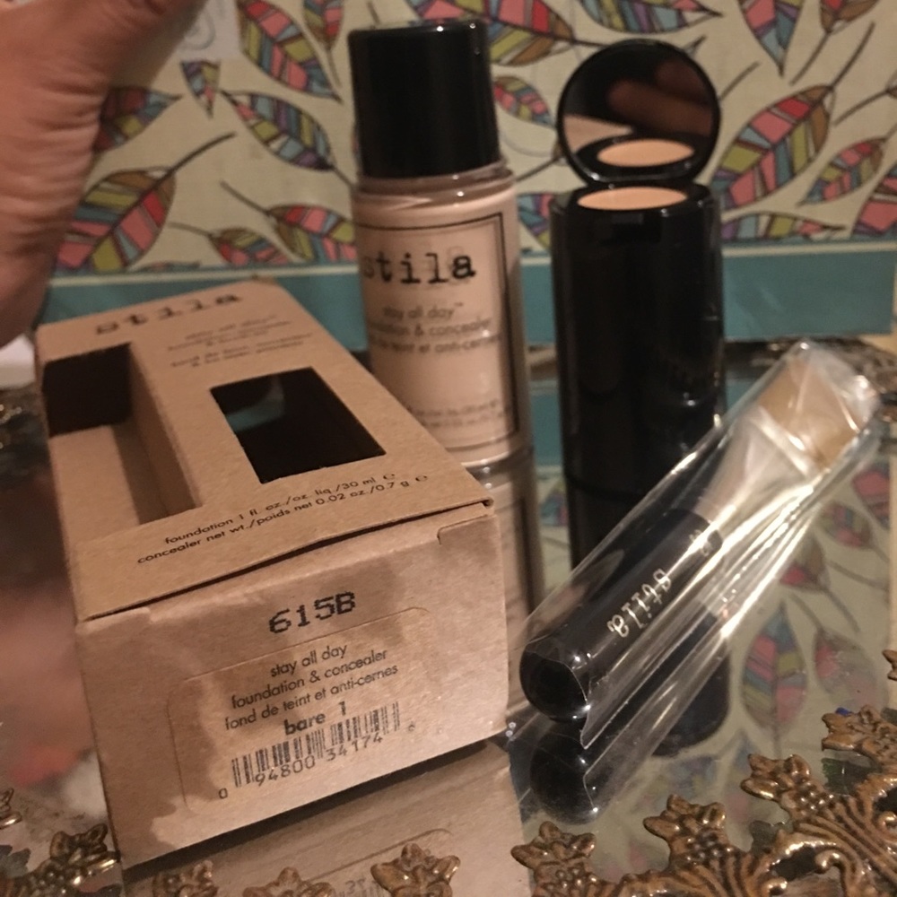 Stau all day Foundation concealer & brush kit