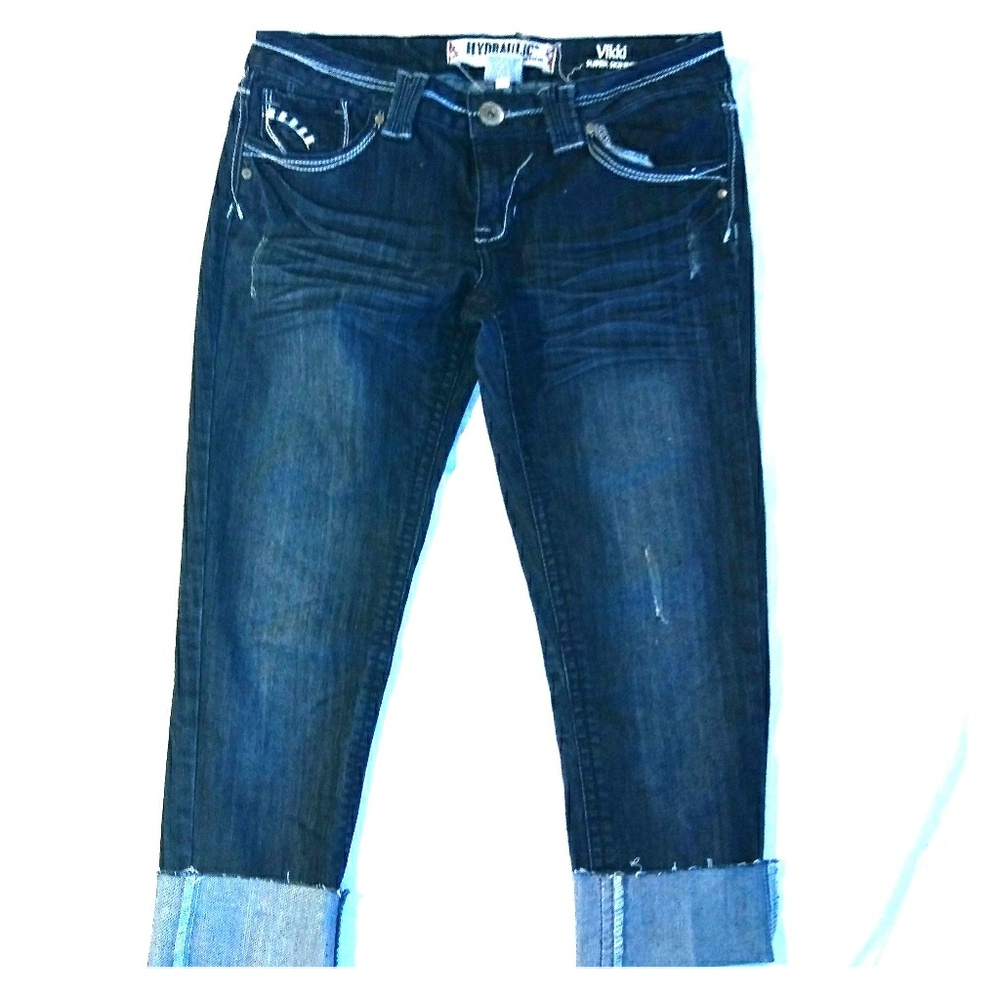 Hydraulic cuffed capris