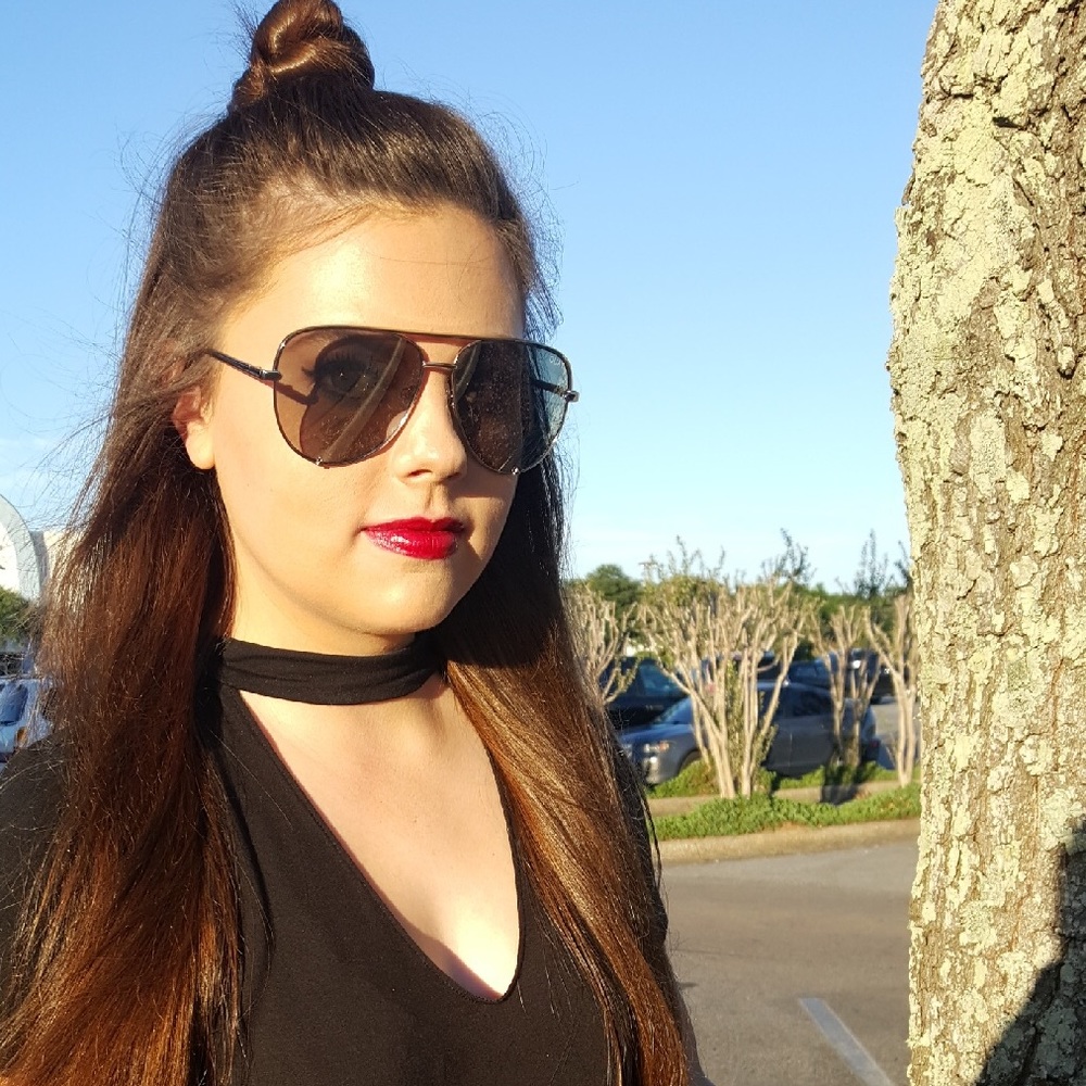 Meet your Posher, Emily
