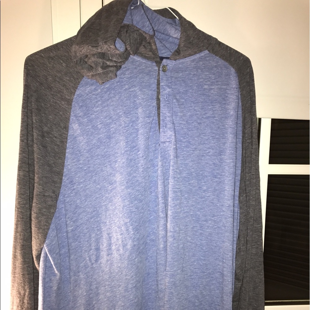 Banana Republic Long Sleeve Hoodie Shirt