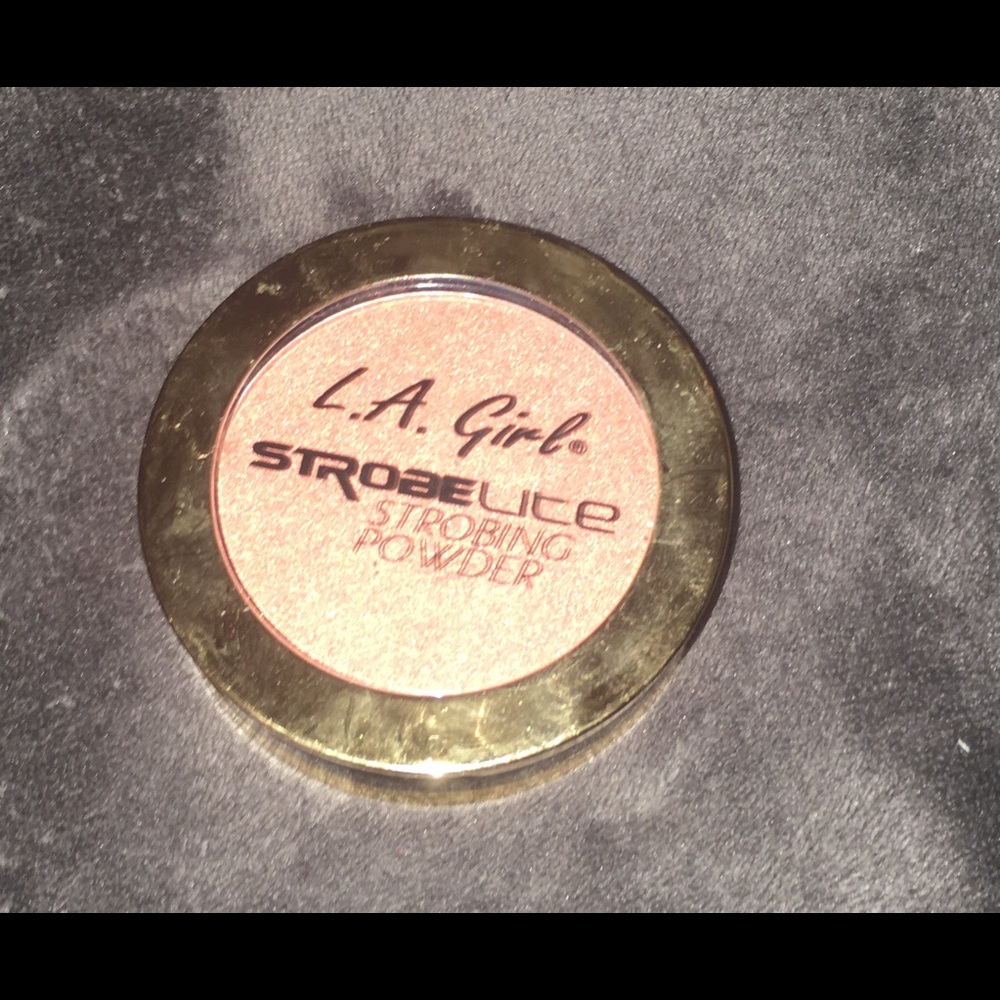 La Girl Strobe Lite Strobing Powder