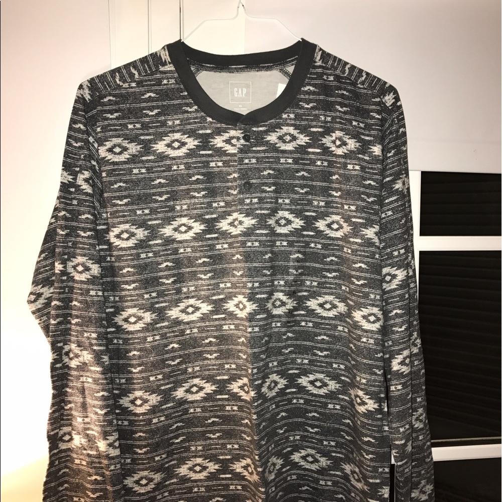 Gap Men's Long Sleeve Pattern Shirt
