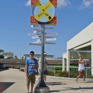 Meet your Posher, Raymond