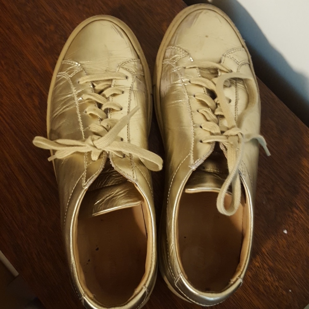 common projects achilles low-top sneaker
