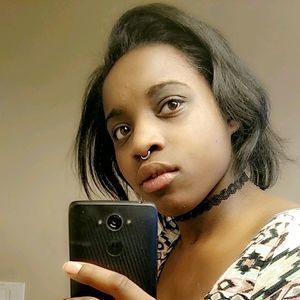 Meet your Posher, Elle