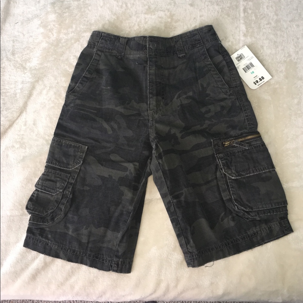 Boys Dark Camouflage Shorts Size 10