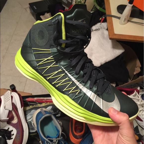 Hyperdunk 2012 - Picture 1 of 1