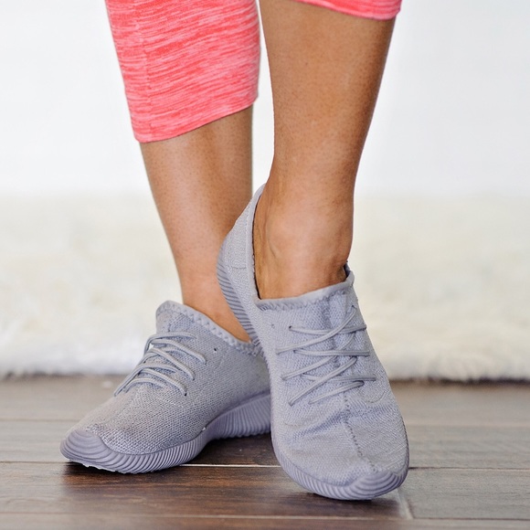 Nikki Gray Sneakers - Picture 3 of 4