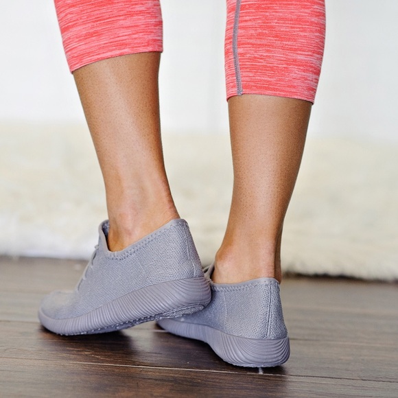 Nikki Gray Sneakers - Picture 4 of 4