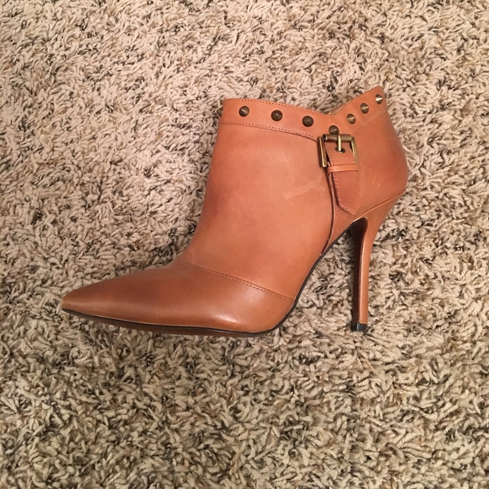 Enzo Angiolini booties