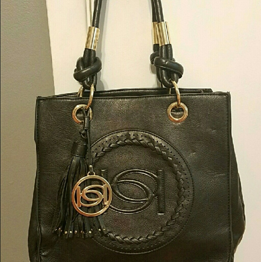 bebe Purse, Black w/ Gold Hardware GORGEOUS EUC!
