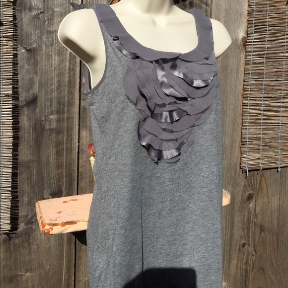 LOFT Tops - RUFFLE TOP LOFT Sheer ruffled Bib Satin scallops