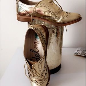 Gold oxford flats