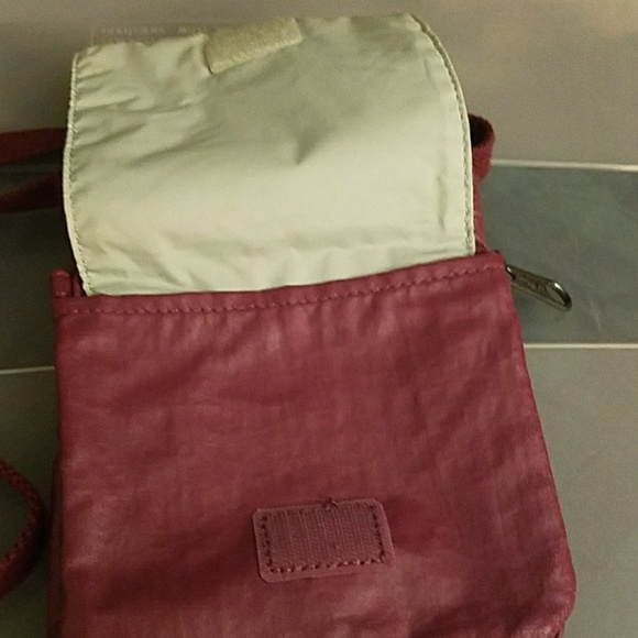 Used small kipling bag - Picture 2 of 4