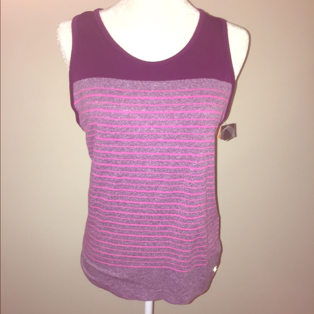 ❌❌SOLD❌❌NWT Cute Stretch Loose Fitted Tank Top