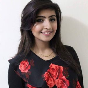 Meet your Posher, Ayesha